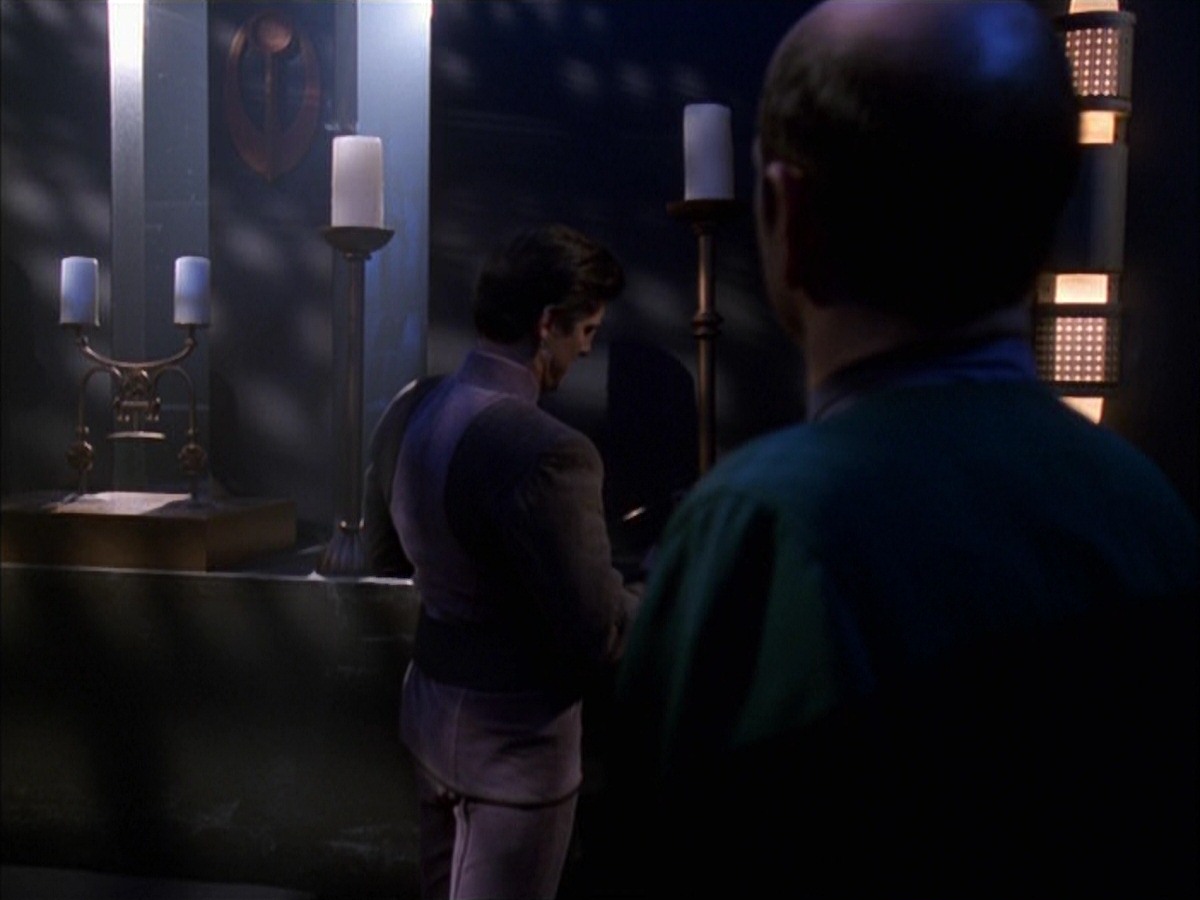 extant_StarTrek_VOY_7x09_7x10-FleshAndBlood_2456.jpg