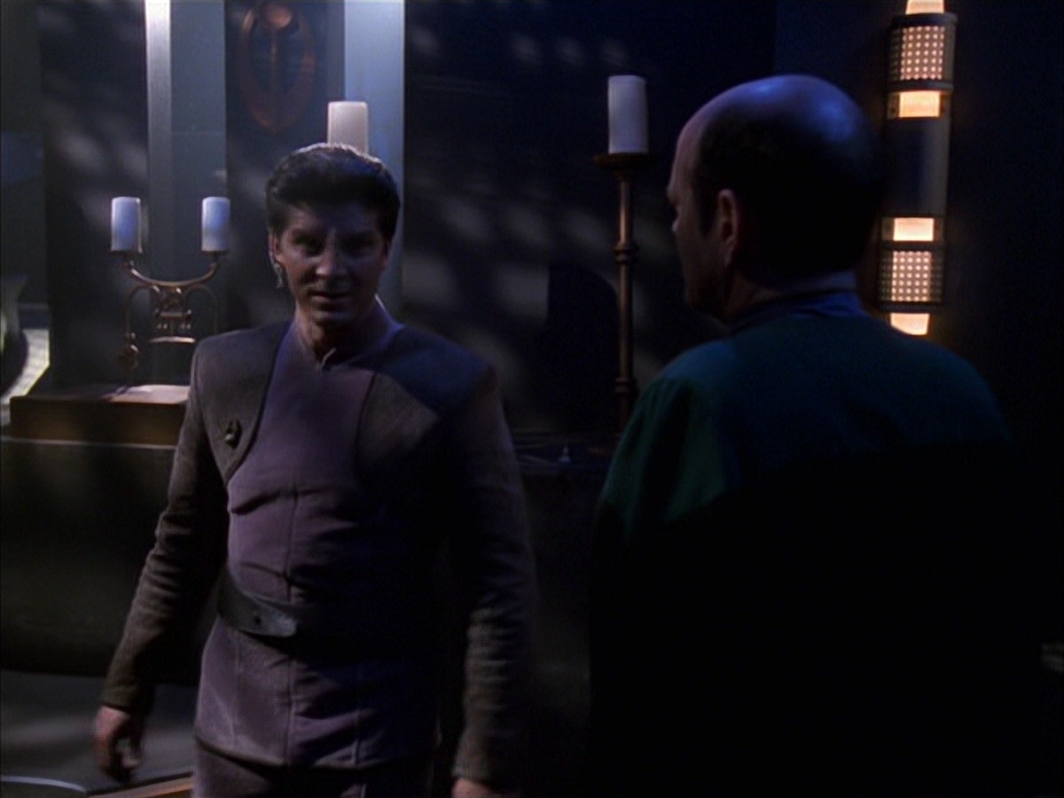 extant_StarTrek_VOY_7x09_7x10-FleshAndBlood_2469.jpg