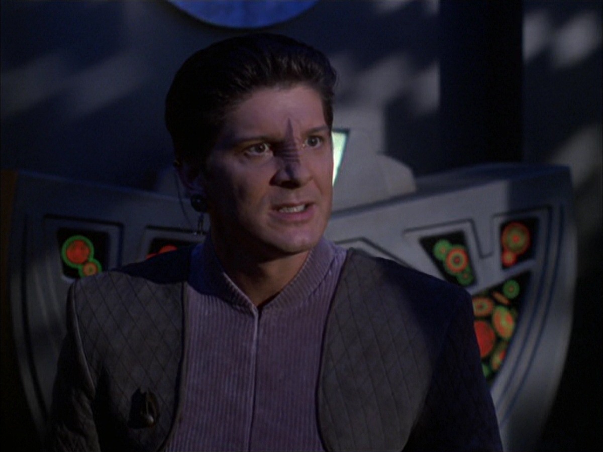 extant_StarTrek_VOY_7x09_7x10-FleshAndBlood_2538.jpg