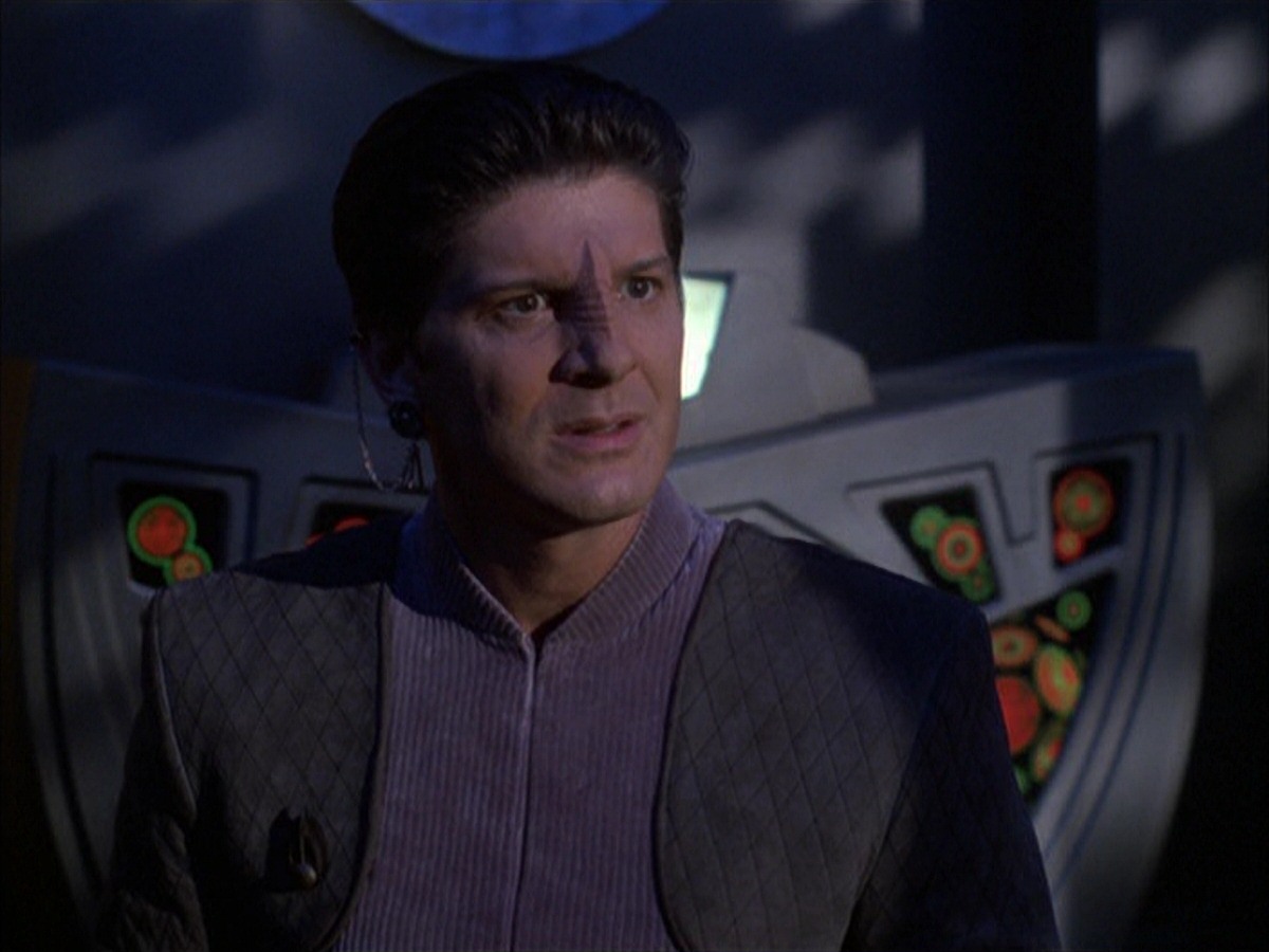 extant_StarTrek_VOY_7x09_7x10-FleshAndBlood_2548.jpg