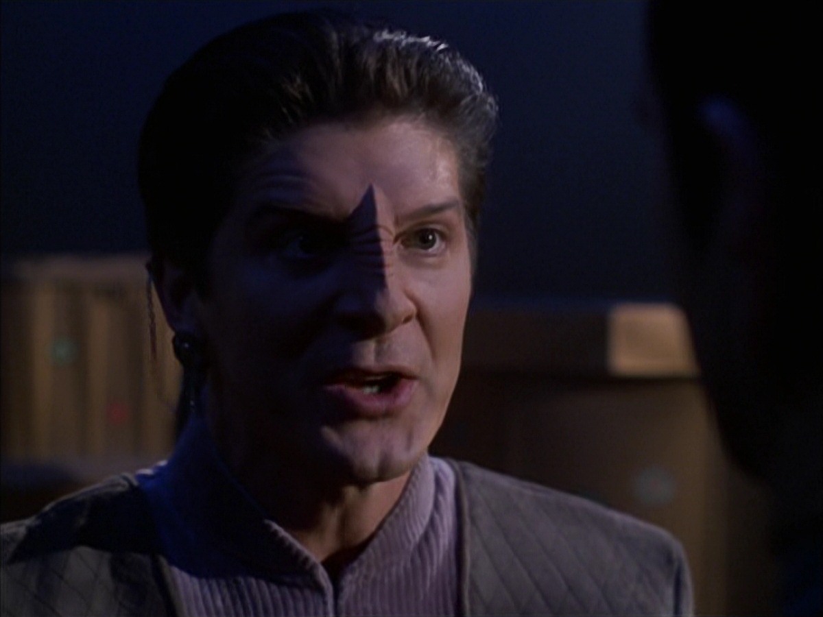 extant_StarTrek_VOY_7x09_7x10-FleshAndBlood_2575.jpg