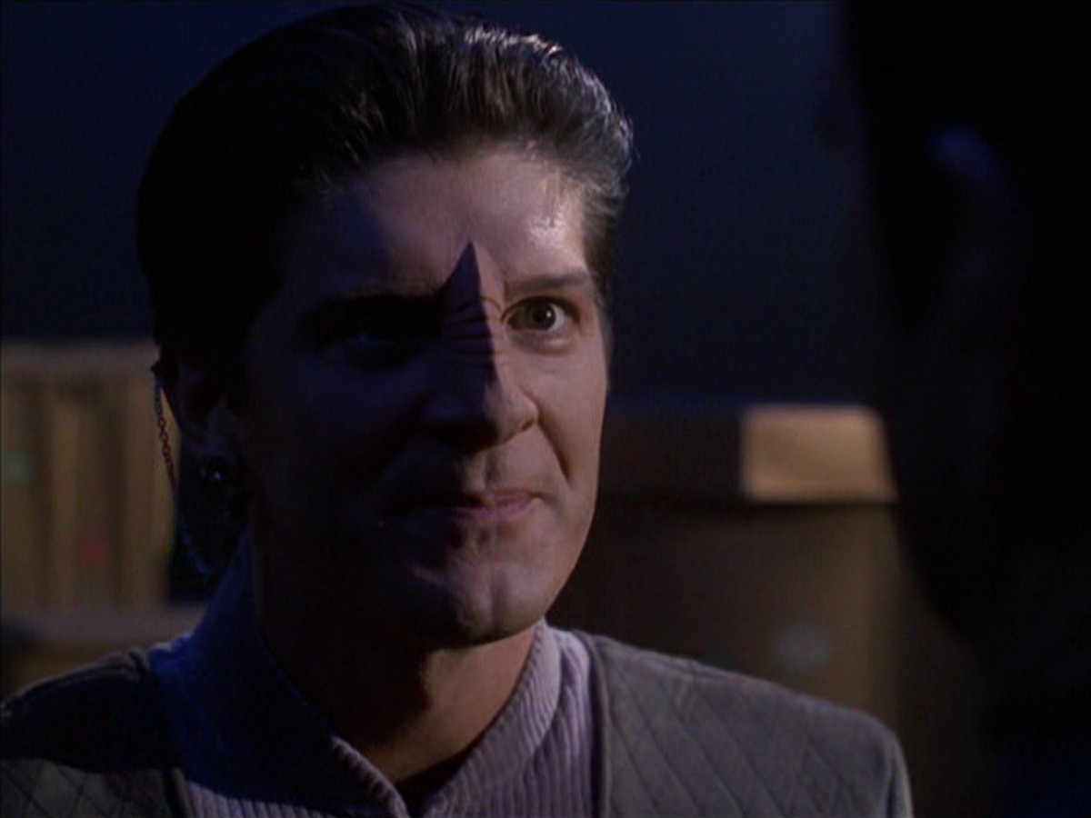 extant_StarTrek_VOY_7x09_7x10-FleshAndBlood_2594.jpg