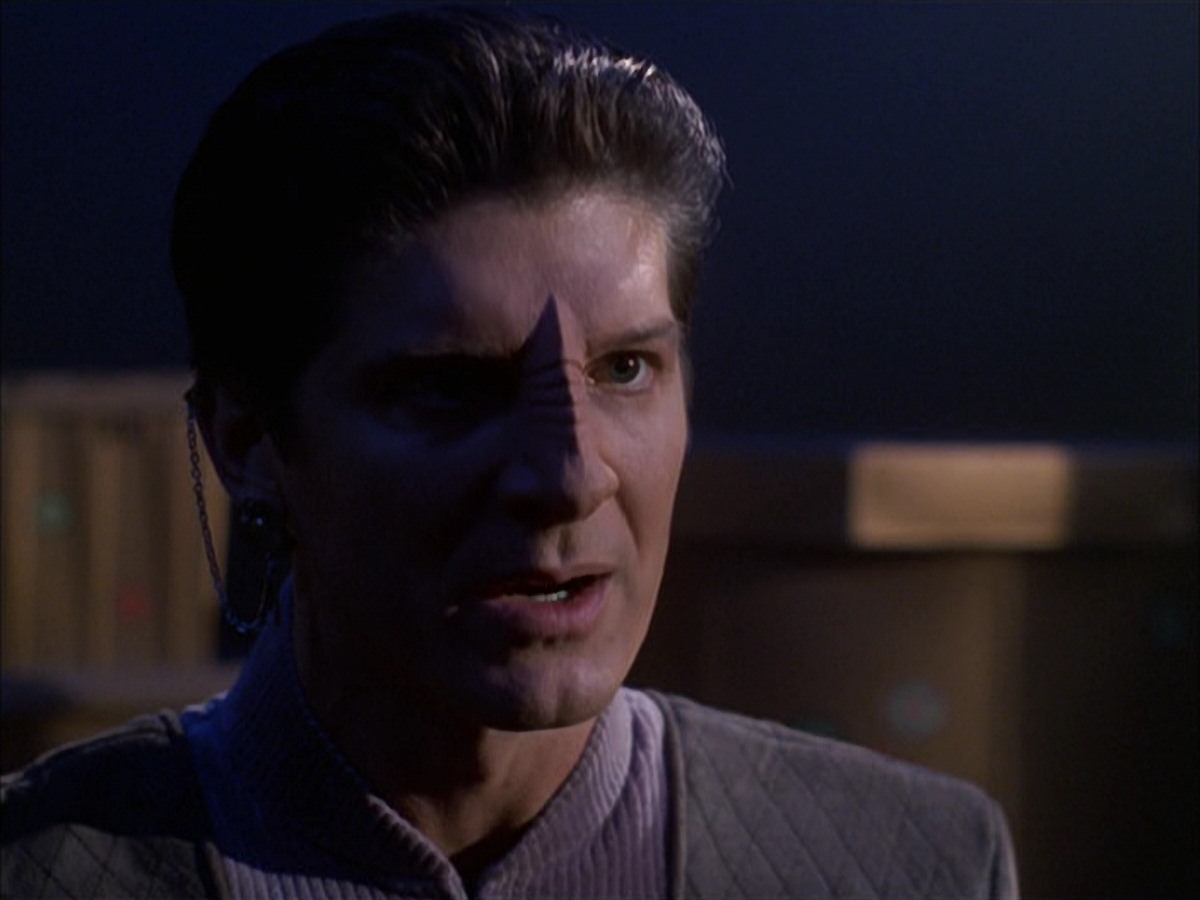 extant_StarTrek_VOY_7x09_7x10-FleshAndBlood_2604.jpg