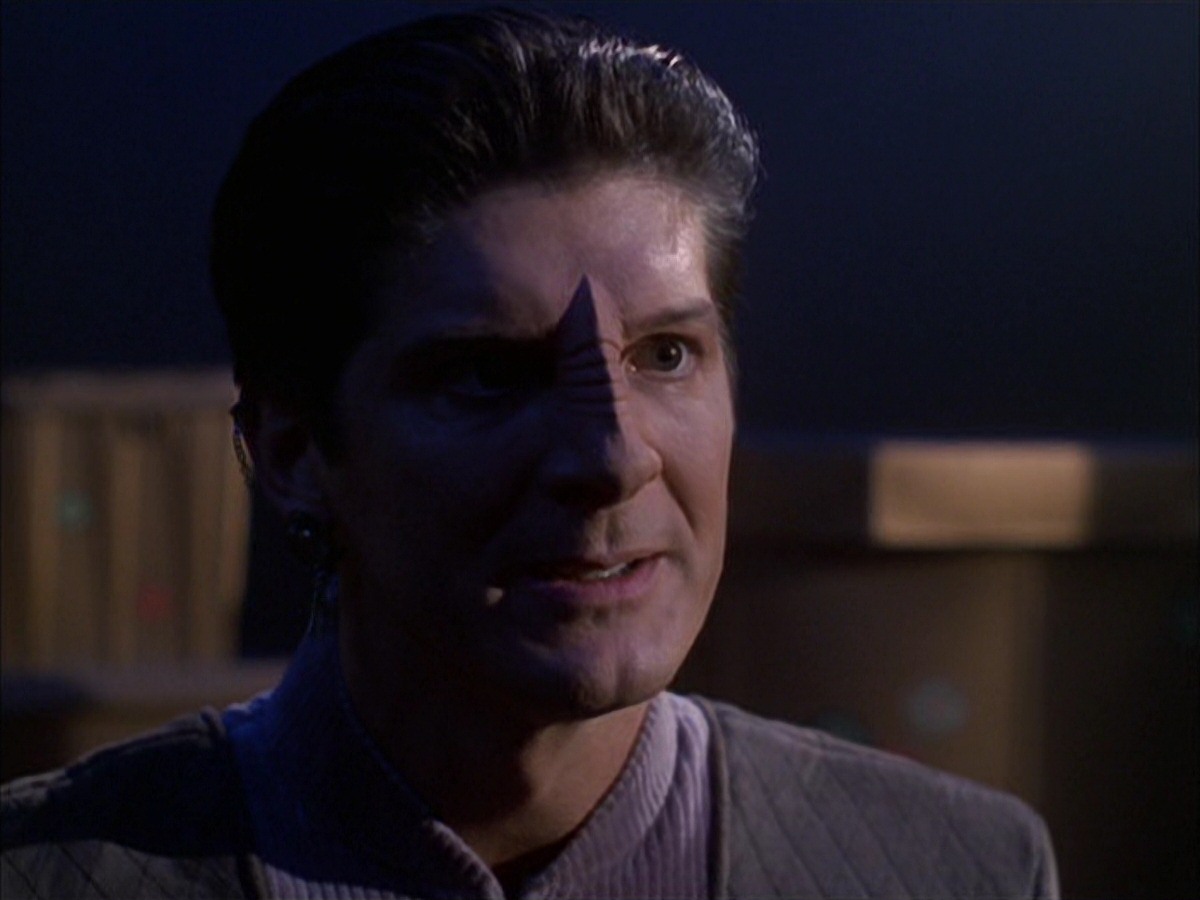 extant_StarTrek_VOY_7x09_7x10-FleshAndBlood_2620.jpg