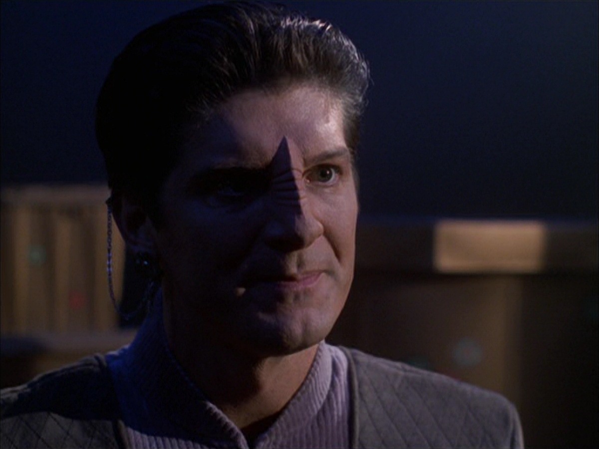 extant_StarTrek_VOY_7x09_7x10-FleshAndBlood_2622.jpg