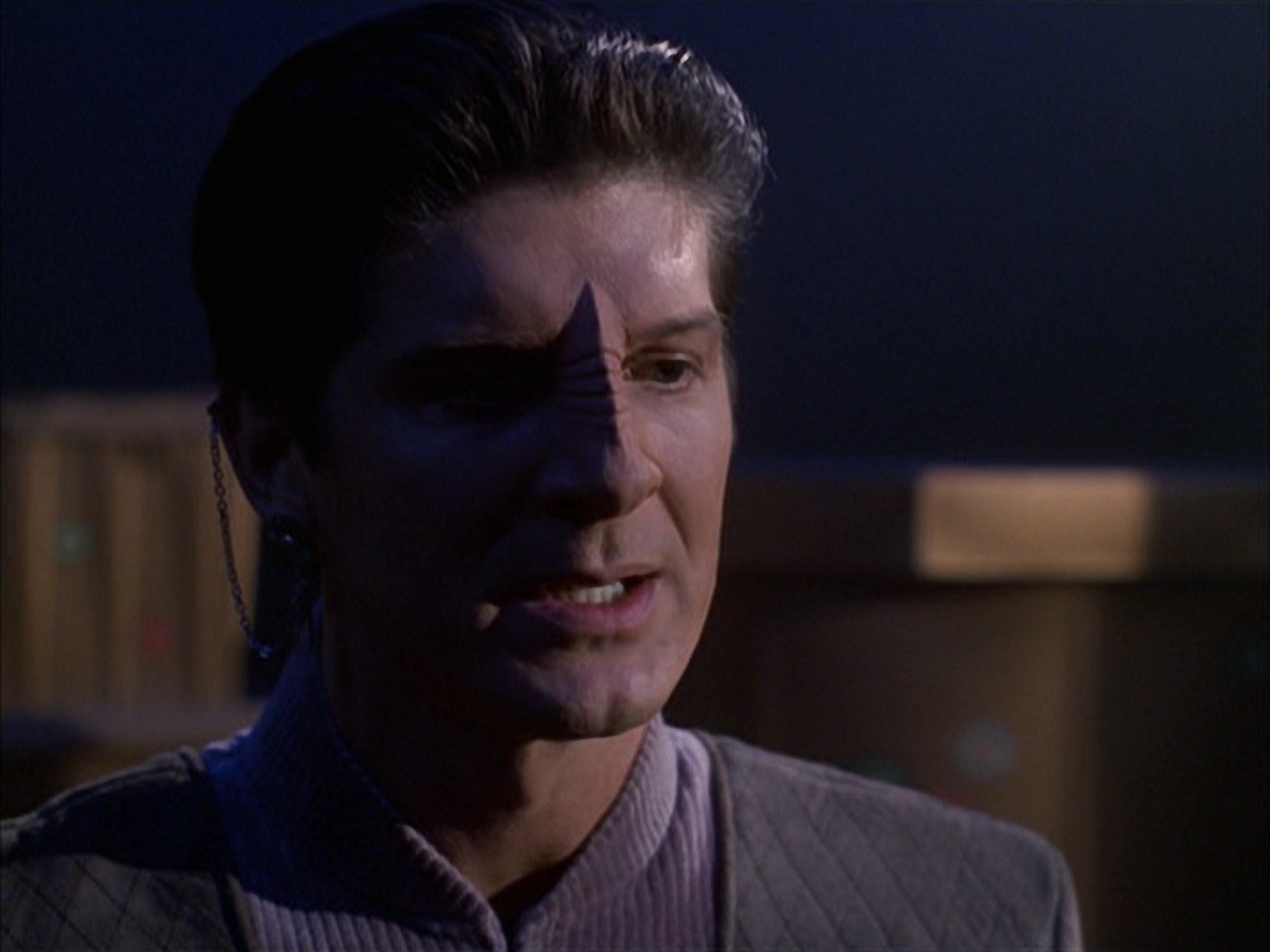 extant_StarTrek_VOY_7x09_7x10-FleshAndBlood_2628.jpg