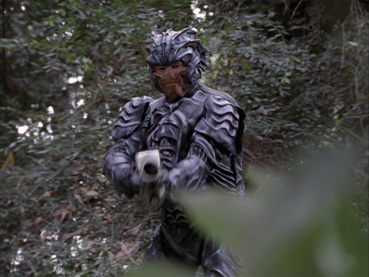 extant_StarTrek_VOY_7x09_7x10-FleshAndBlood_2774.jpg