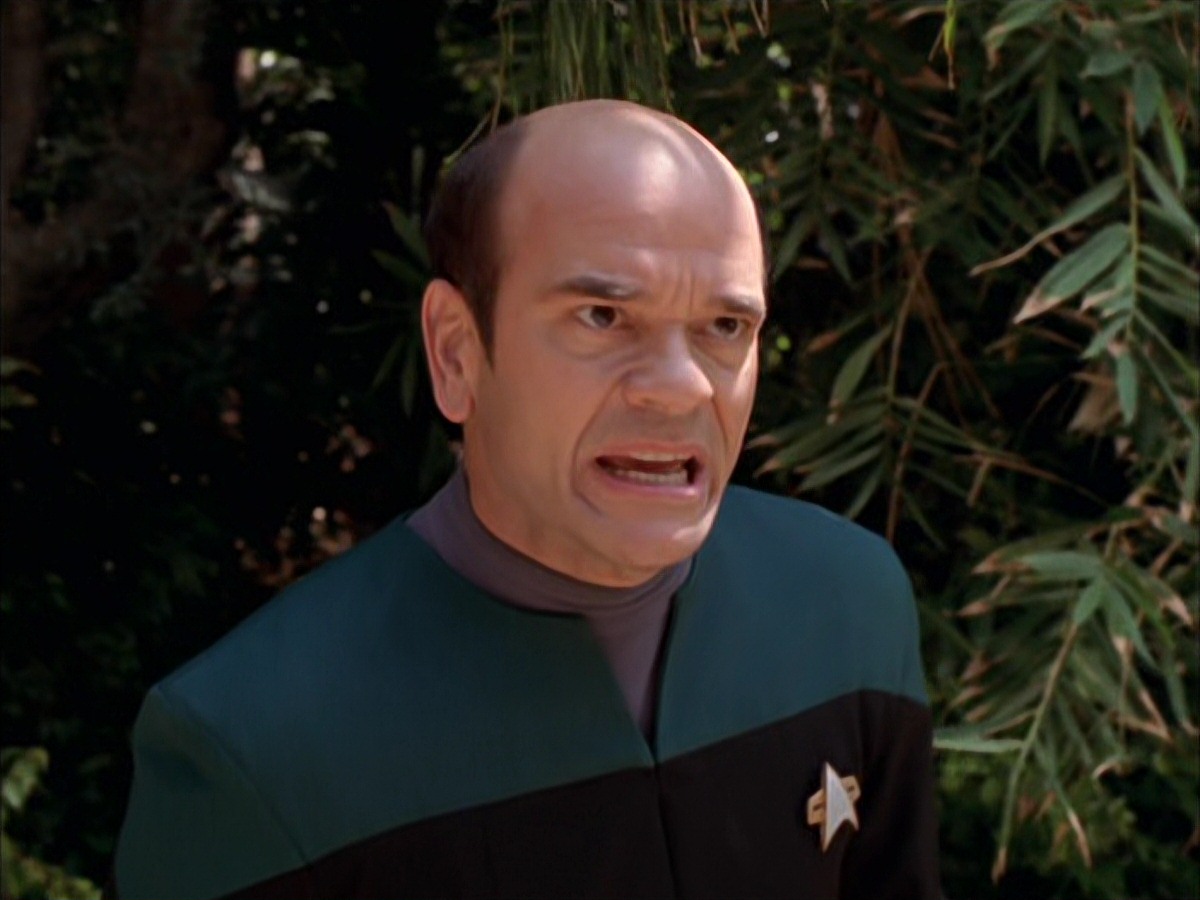 extant_StarTrek_VOY_7x09_7x10-FleshAndBlood_2794.jpg