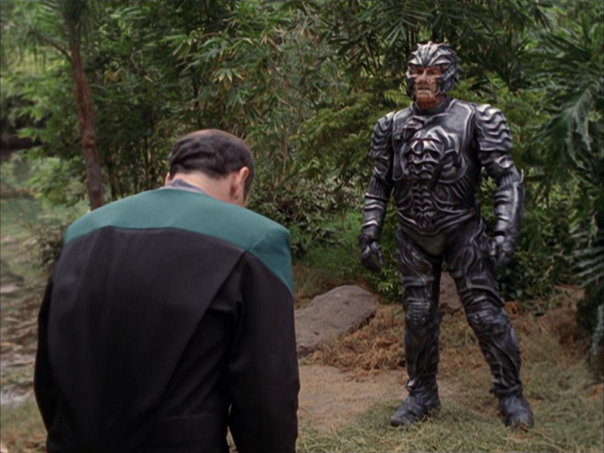 extant_StarTrek_VOY_7x09_7x10-FleshAndBlood_2796.jpg