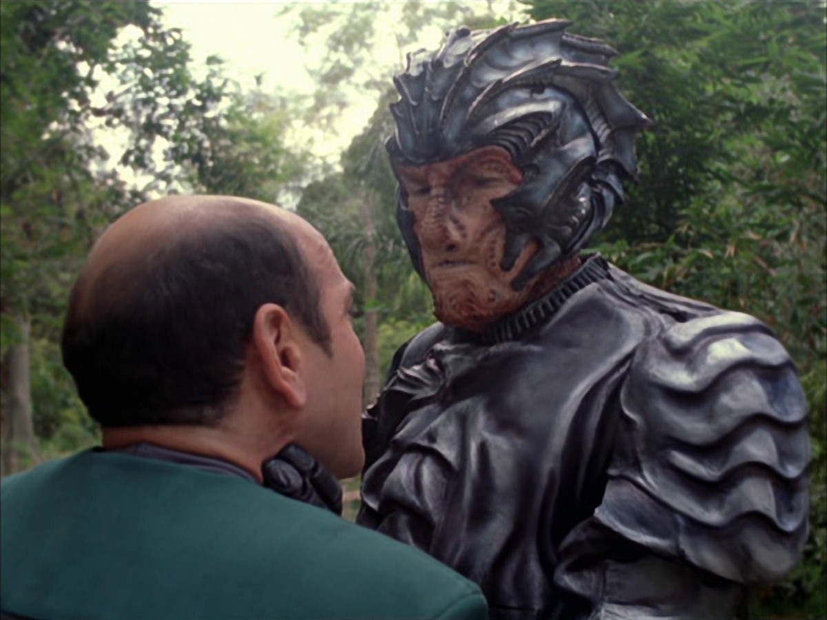 extant_StarTrek_VOY_7x09_7x10-FleshAndBlood_2821.jpg