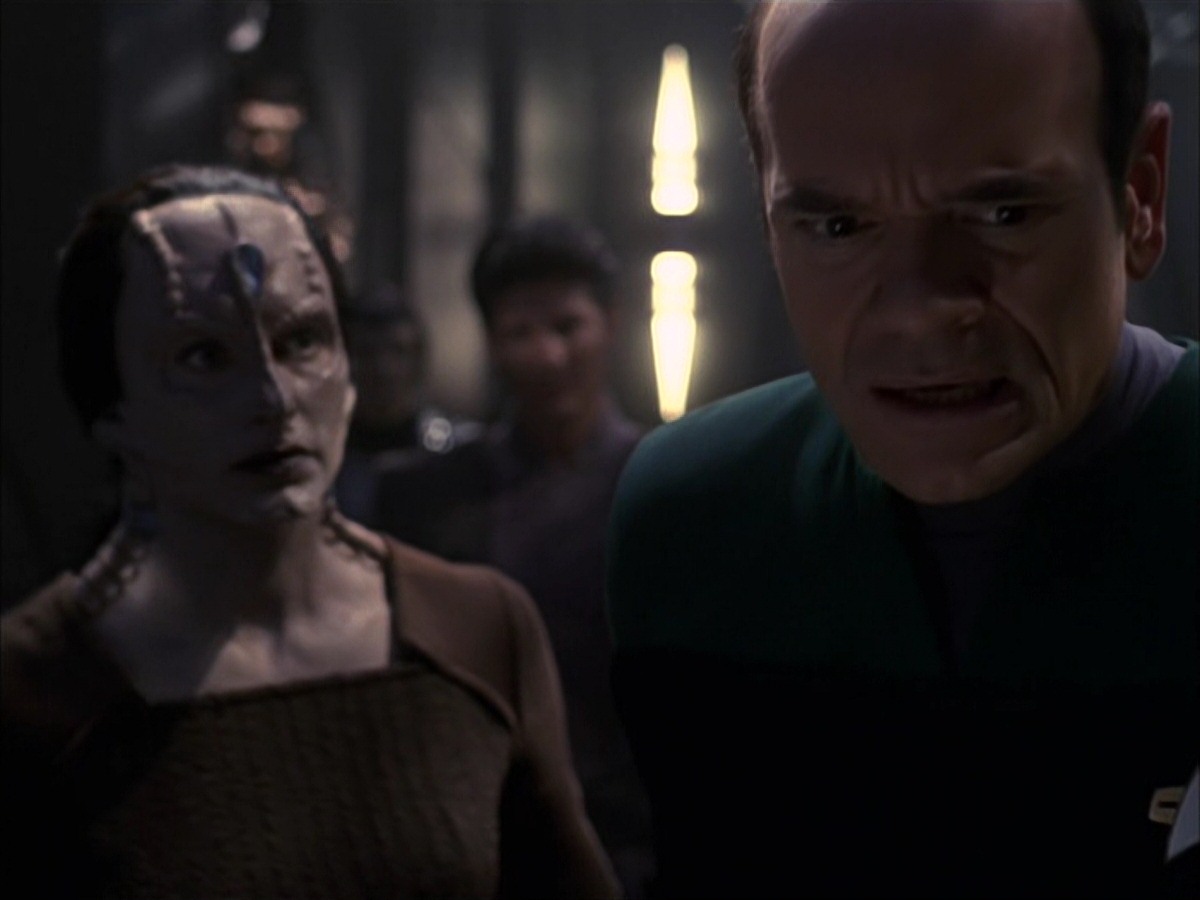 extant_StarTrek_VOY_7x09_7x10-FleshAndBlood_2834.jpg