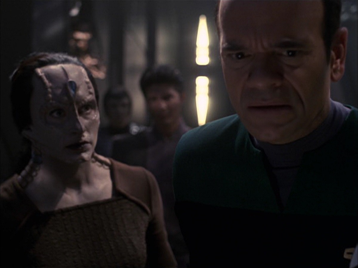 extant_StarTrek_VOY_7x09_7x10-FleshAndBlood_2838.jpg