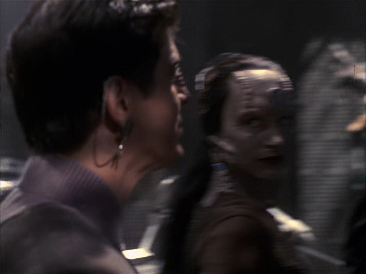 extant_StarTrek_VOY_7x09_7x10-FleshAndBlood_2848.jpg