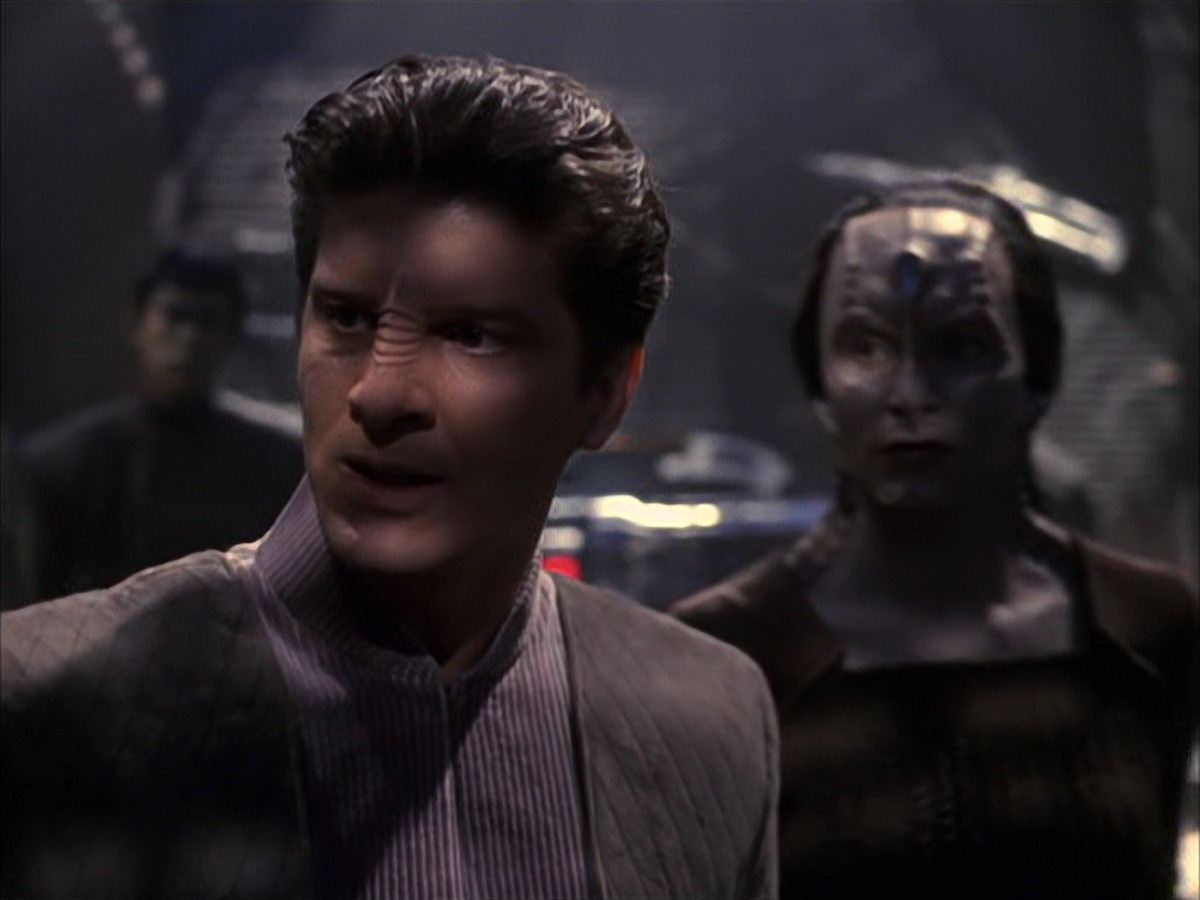 extant_StarTrek_VOY_7x09_7x10-FleshAndBlood_2858.jpg