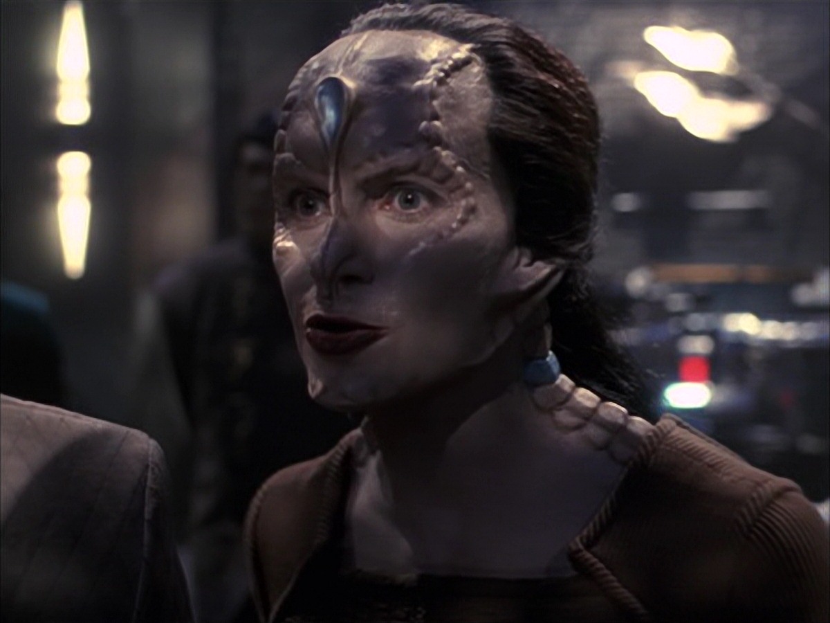 extant_StarTrek_VOY_7x09_7x10-FleshAndBlood_2864.jpg