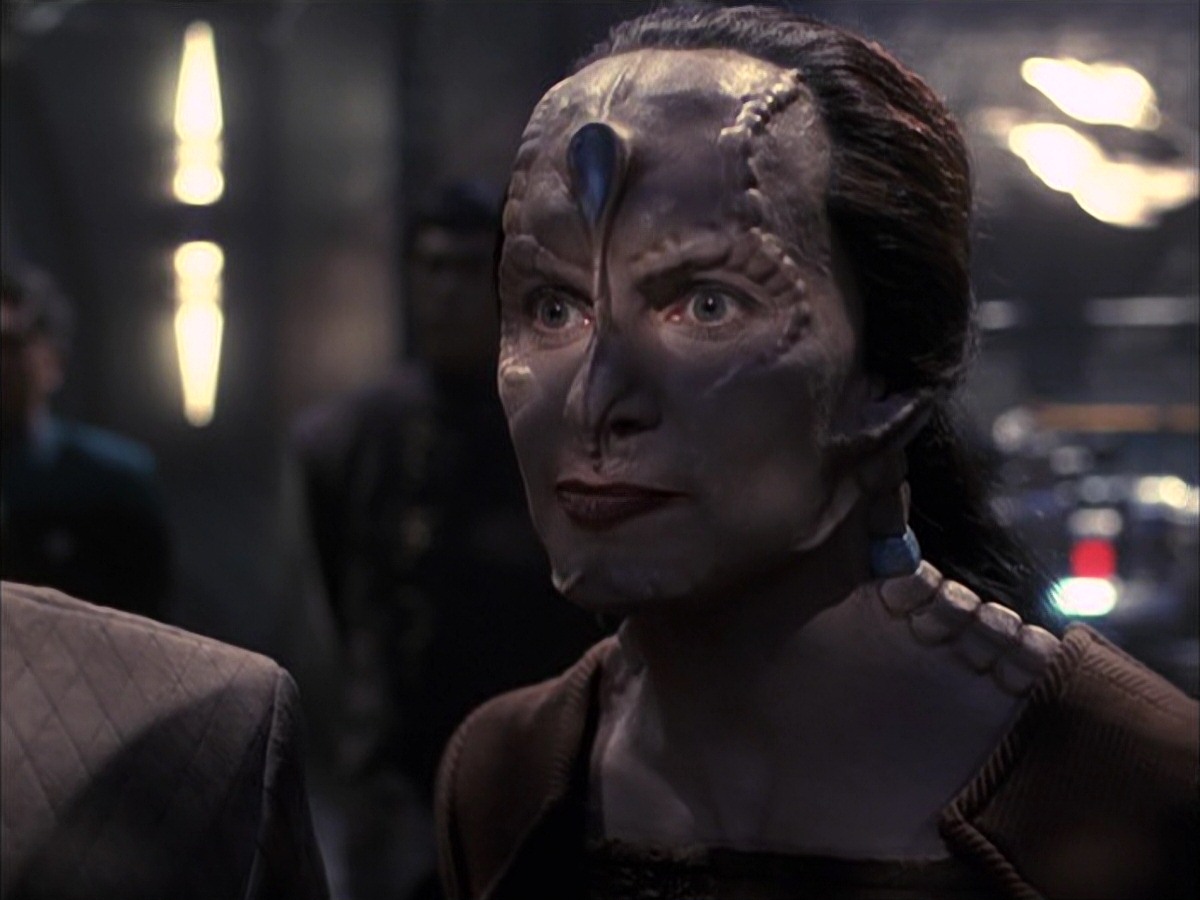 extant_StarTrek_VOY_7x09_7x10-FleshAndBlood_2865.jpg