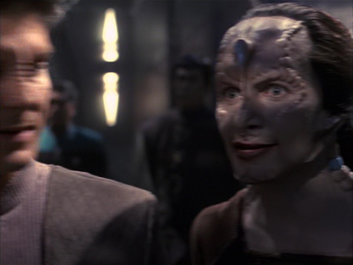 extant_StarTrek_VOY_7x09_7x10-FleshAndBlood_2866.jpg