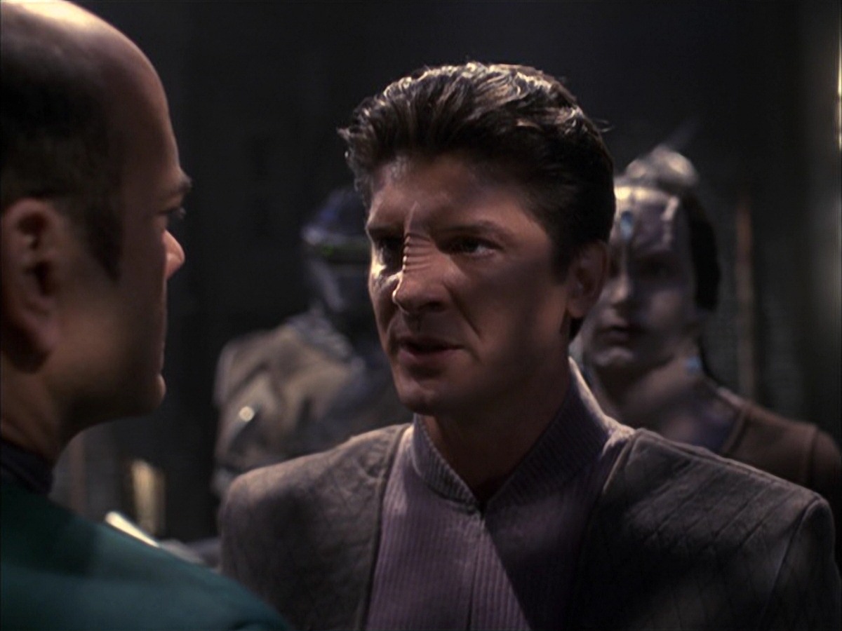 extant_StarTrek_VOY_7x09_7x10-FleshAndBlood_2898.jpg