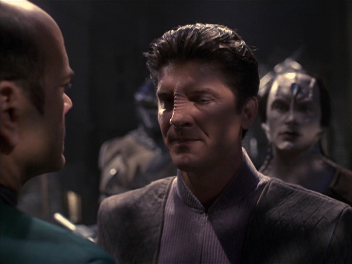 extant_StarTrek_VOY_7x09_7x10-FleshAndBlood_2900.jpg