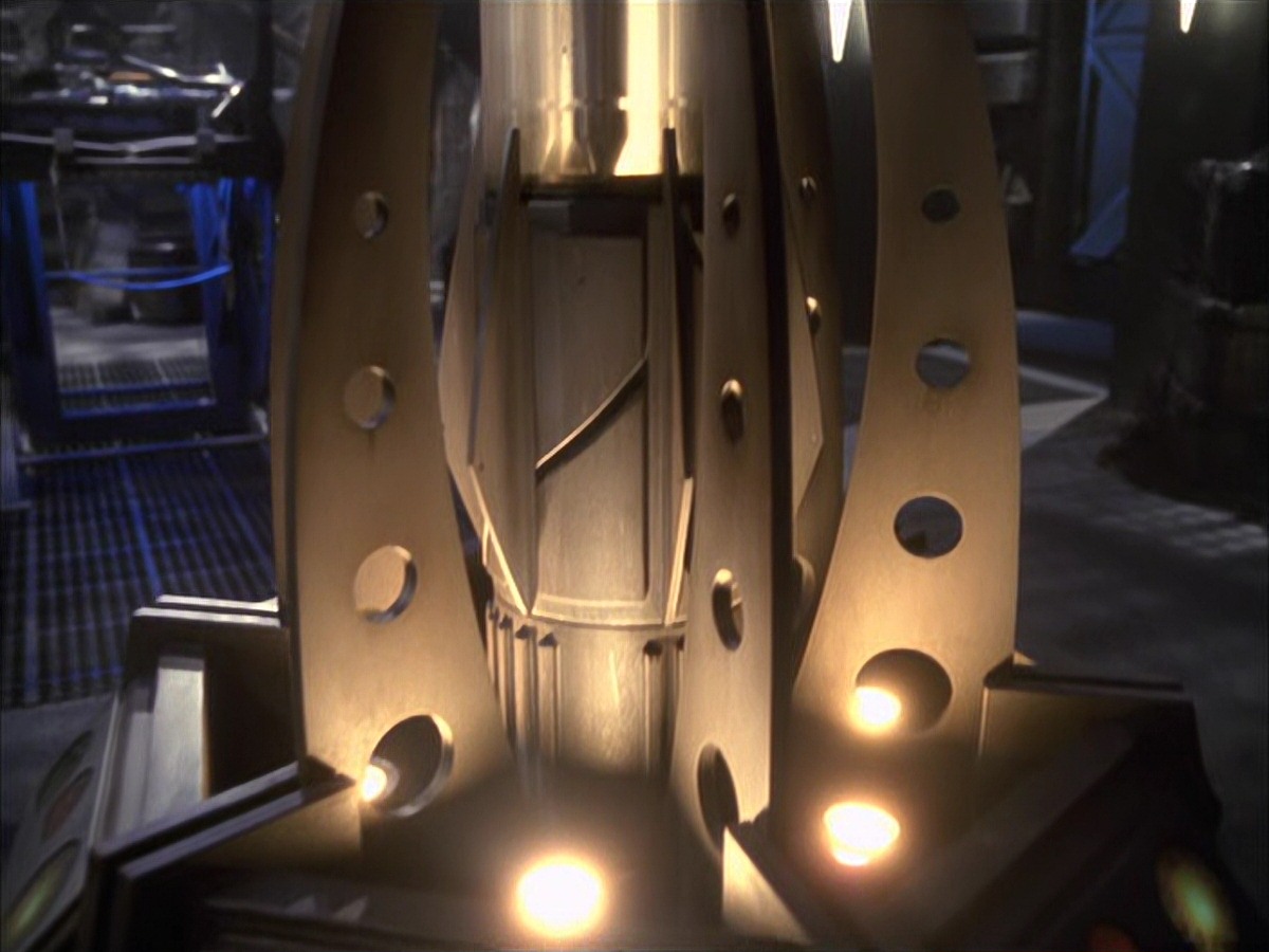 extant_StarTrek_VOY_7x09_7x10-FleshAndBlood_2935.jpg