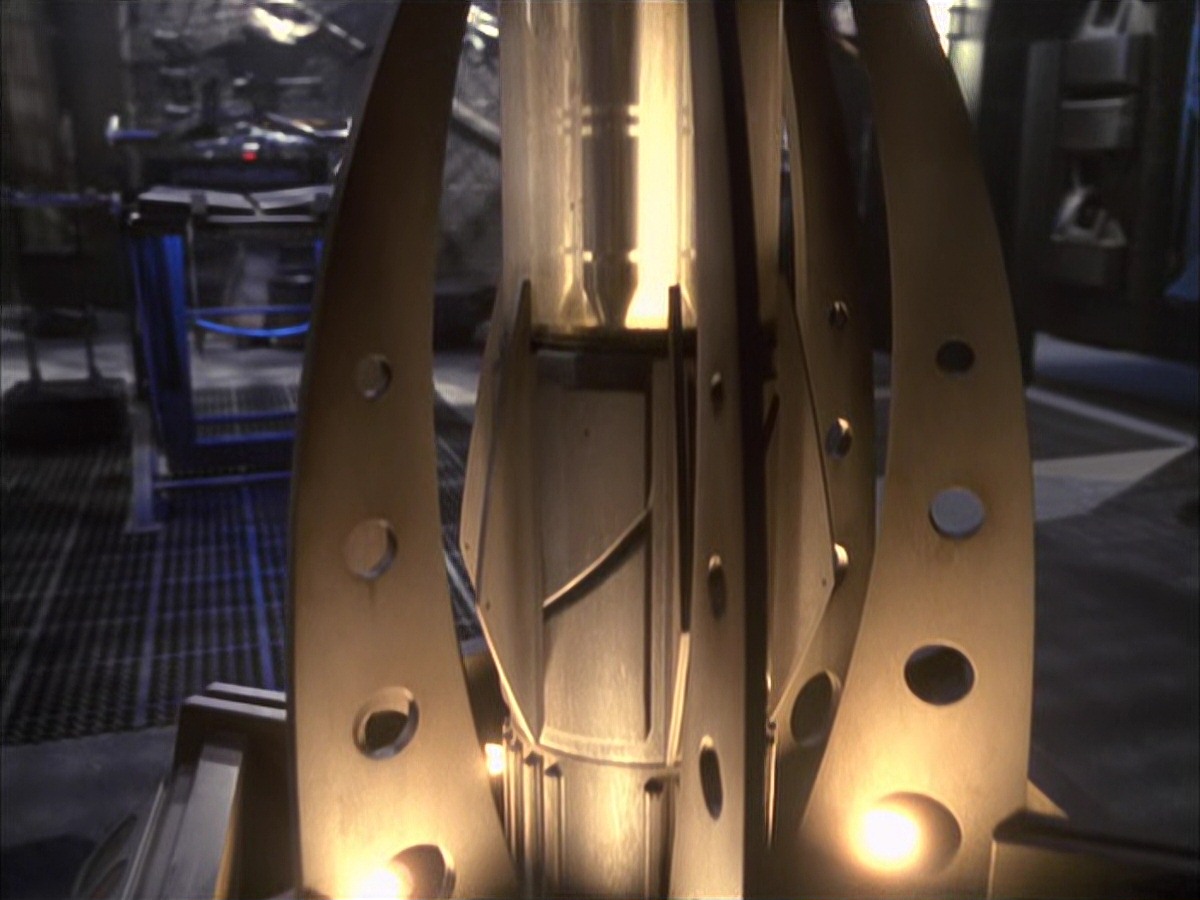 extant_StarTrek_VOY_7x09_7x10-FleshAndBlood_2936.jpg