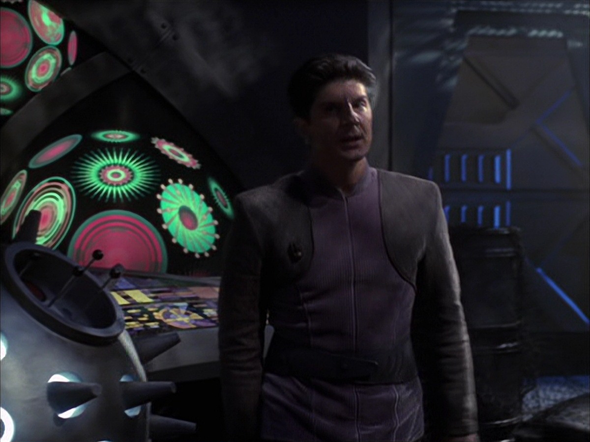 extant_StarTrek_VOY_7x09_7x10-FleshAndBlood_2965.jpg