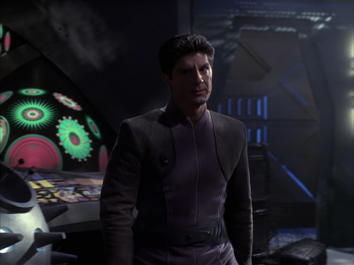 extant_StarTrek_VOY_7x09_7x10-FleshAndBlood_2966.jpg