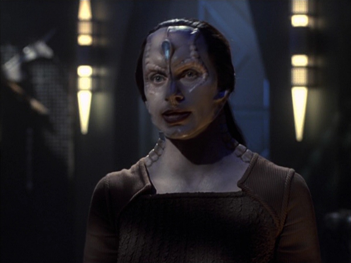 extant_StarTrek_VOY_7x09_7x10-FleshAndBlood_2968.jpg