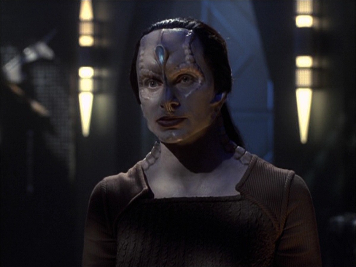 extant_StarTrek_VOY_7x09_7x10-FleshAndBlood_2969.jpg