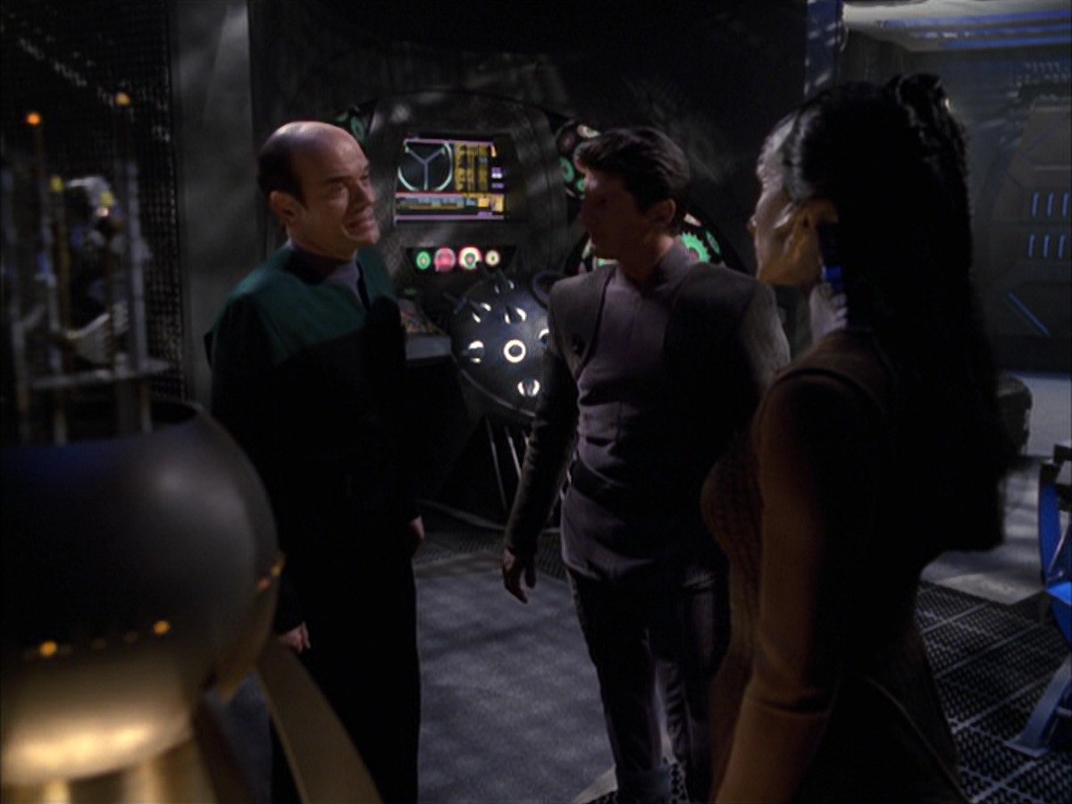 extant_StarTrek_VOY_7x09_7x10-FleshAndBlood_2972.jpg