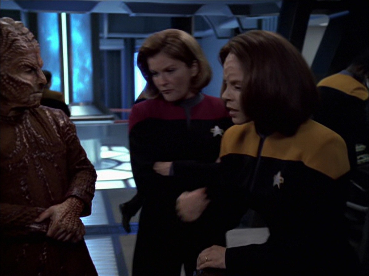 extant_StarTrek_VOY_7x09_7x10-FleshAndBlood_3053.jpg