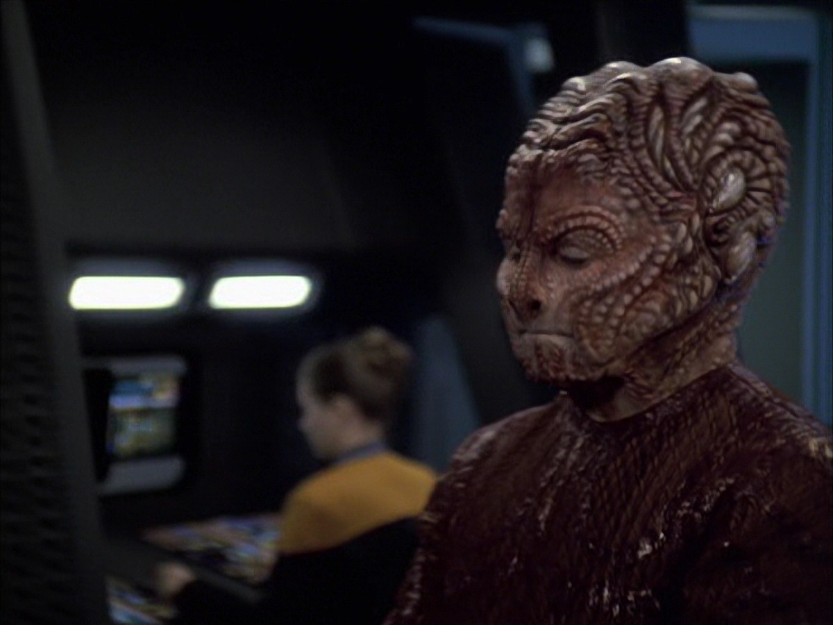 extant_StarTrek_VOY_7x09_7x10-FleshAndBlood_3065.jpg