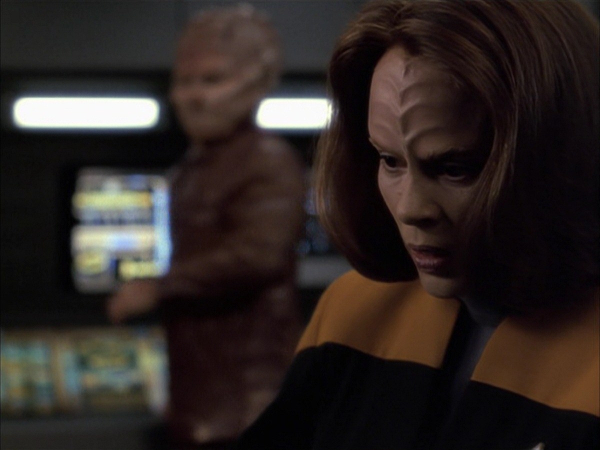 extant_StarTrek_VOY_7x09_7x10-FleshAndBlood_3093.jpg