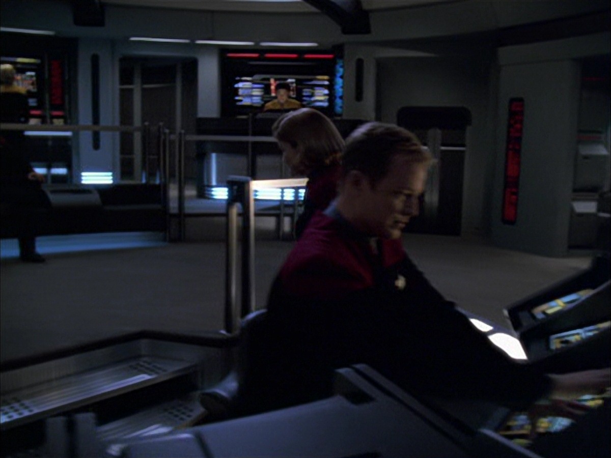 extant_StarTrek_VOY_7x09_7x10-FleshAndBlood_3107.jpg