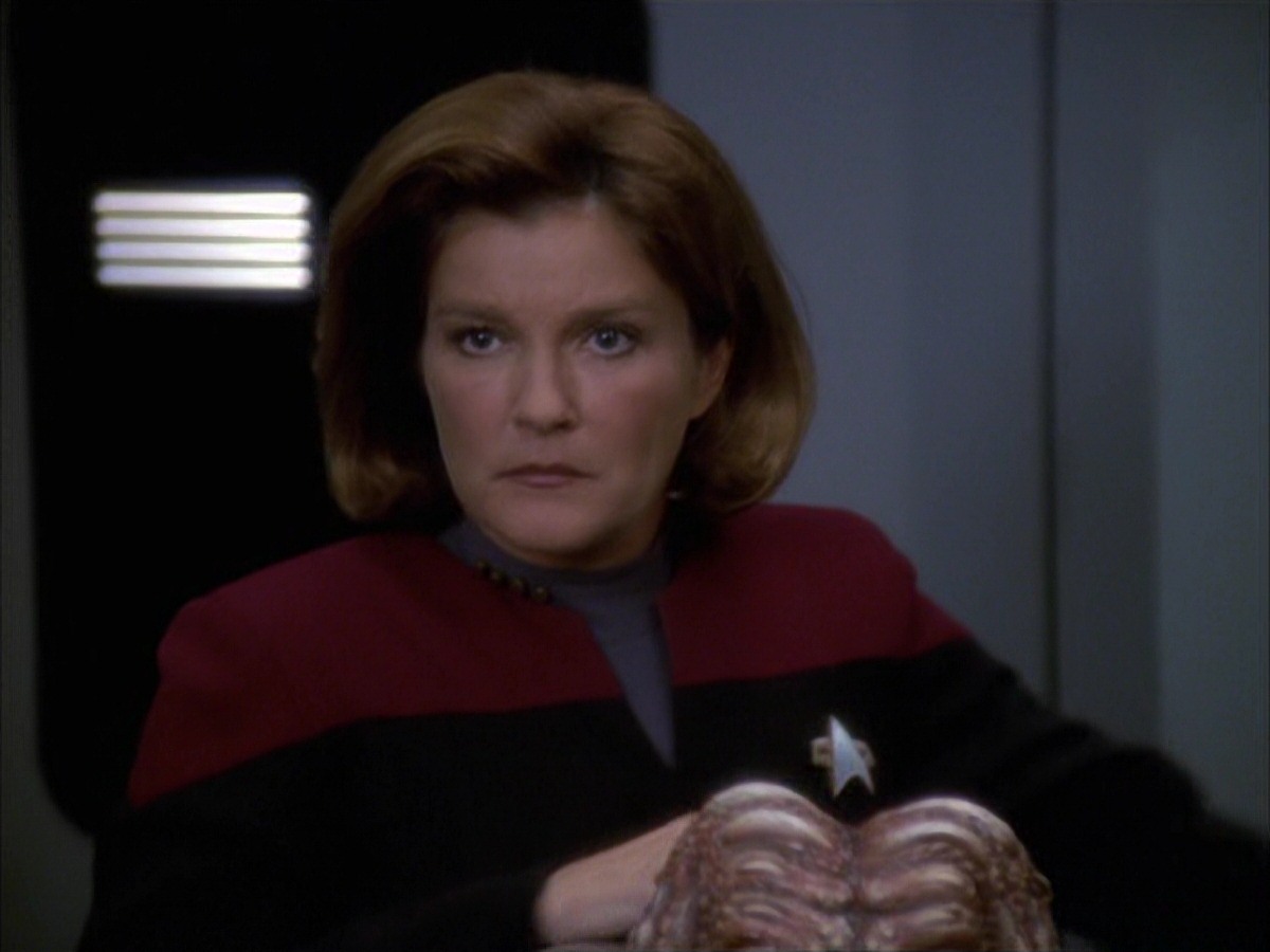 extant_StarTrek_VOY_7x09_7x10-FleshAndBlood_3266.jpg