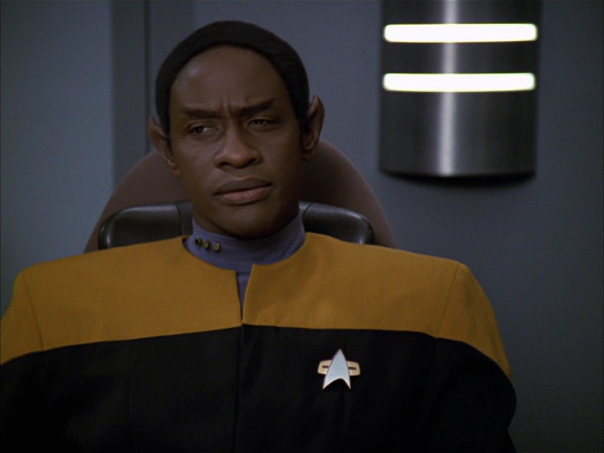 extant_StarTrek_VOY_7x09_7x10-FleshAndBlood_3278.jpg