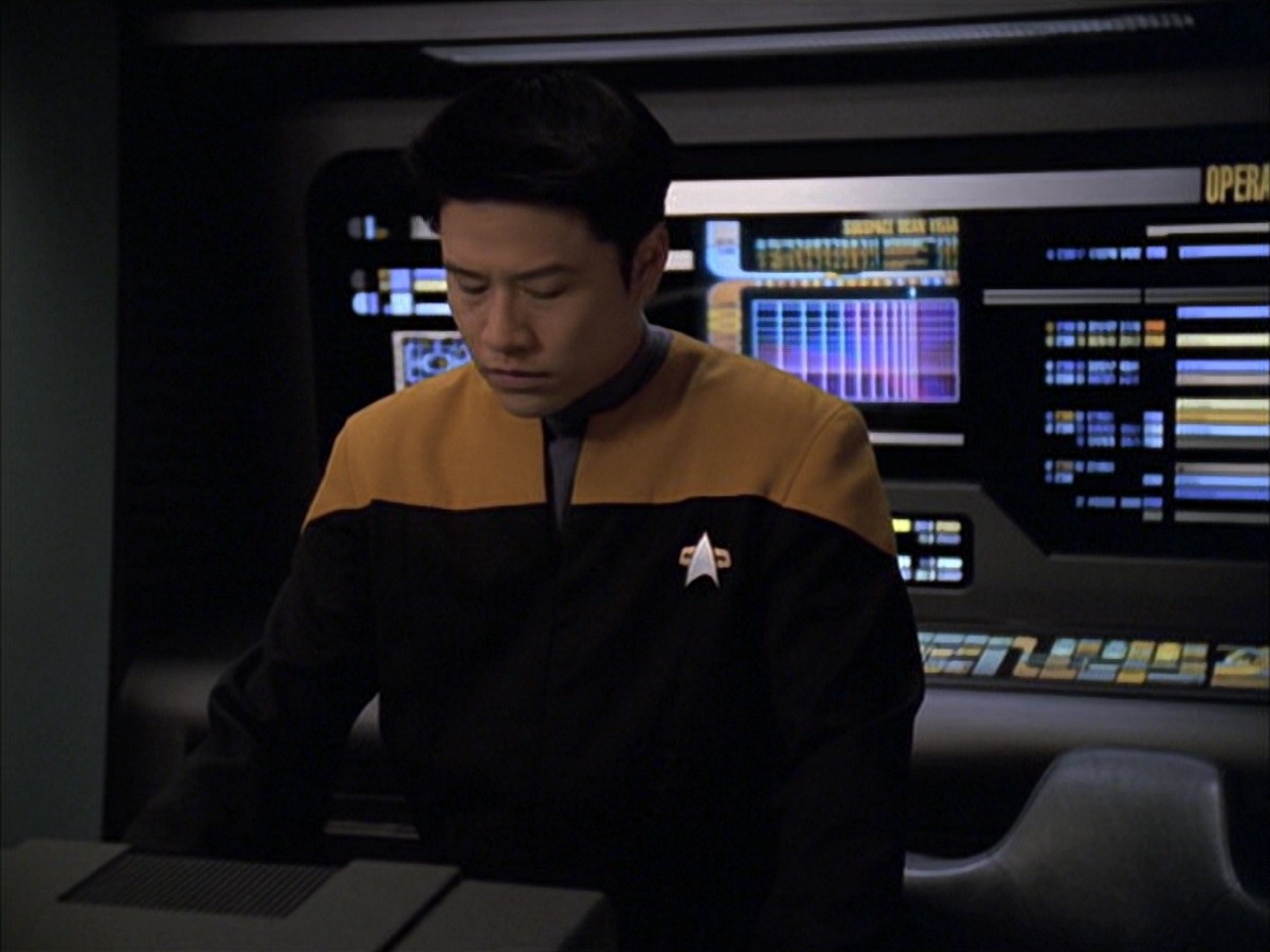 extant_StarTrek_VOY_7x09_7x10-FleshAndBlood_3320.jpg