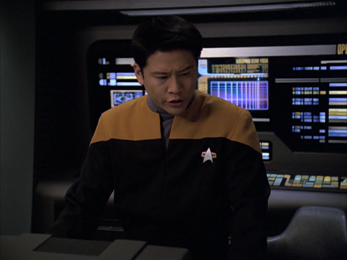extant_StarTrek_VOY_7x09_7x10-FleshAndBlood_3322.jpg