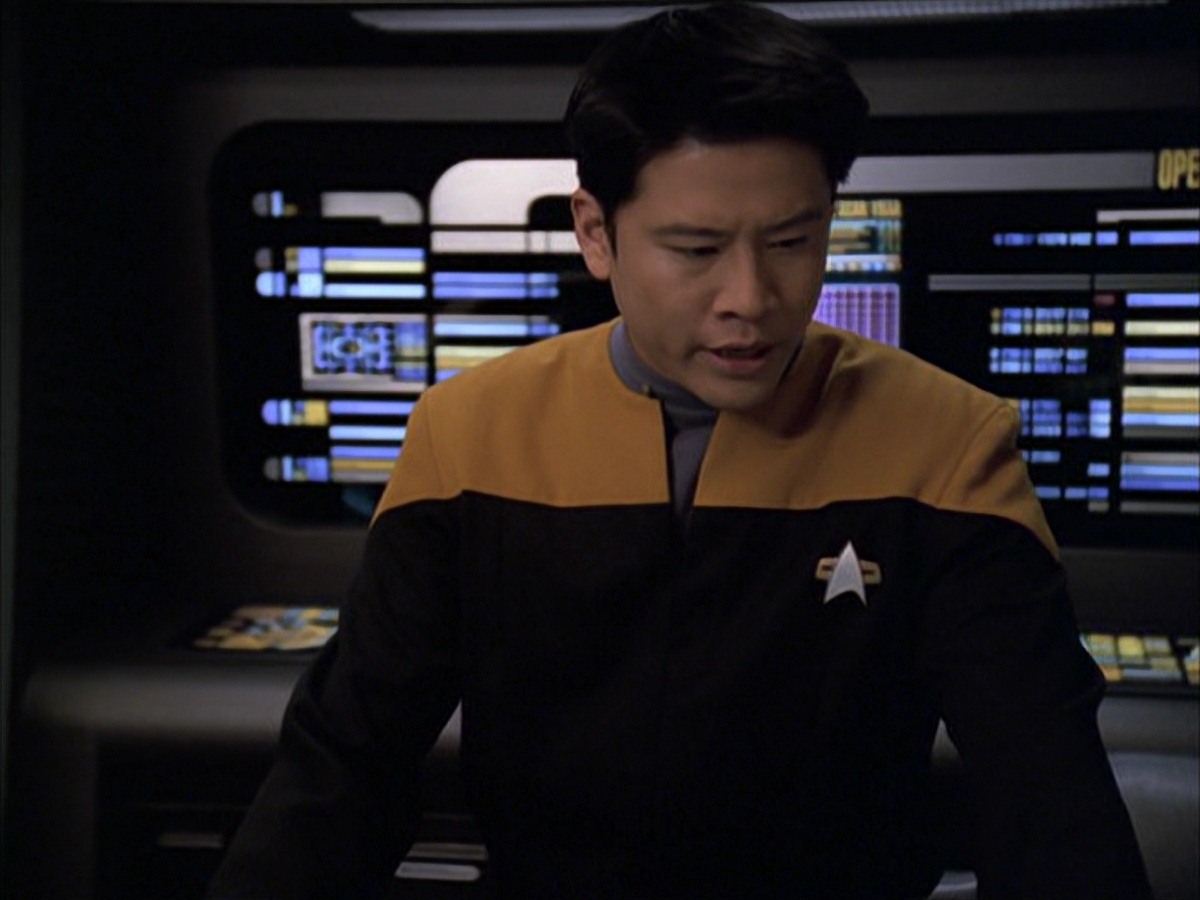 extant_StarTrek_VOY_7x09_7x10-FleshAndBlood_3327.jpg