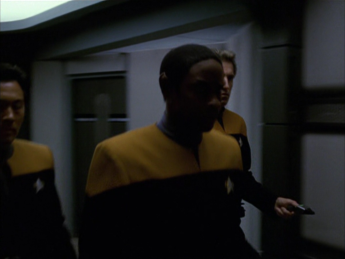 extant_StarTrek_VOY_7x09_7x10-FleshAndBlood_3339.jpg