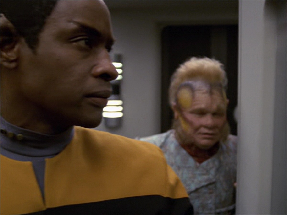 extant_StarTrek_VOY_7x09_7x10-FleshAndBlood_3363.jpg
