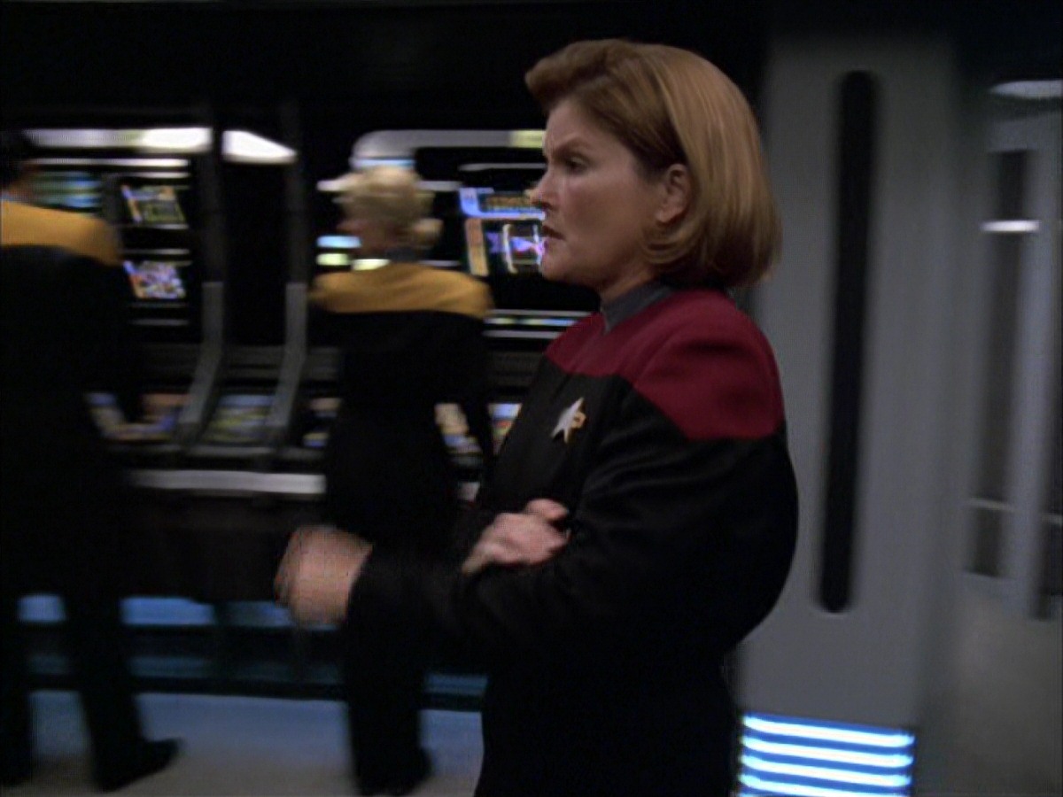 extant_StarTrek_VOY_7x09_7x10-FleshAndBlood_3376.jpg