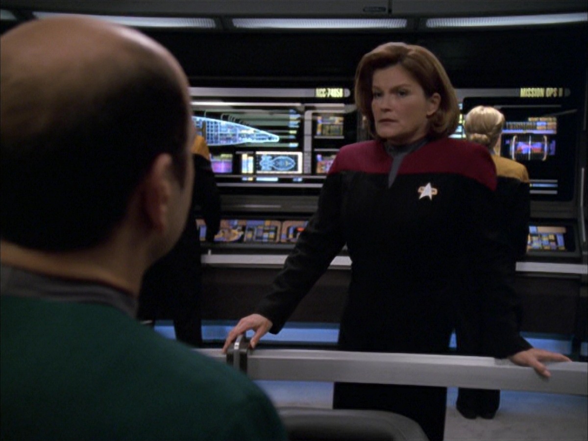 extant_StarTrek_VOY_7x09_7x10-FleshAndBlood_3418.jpg