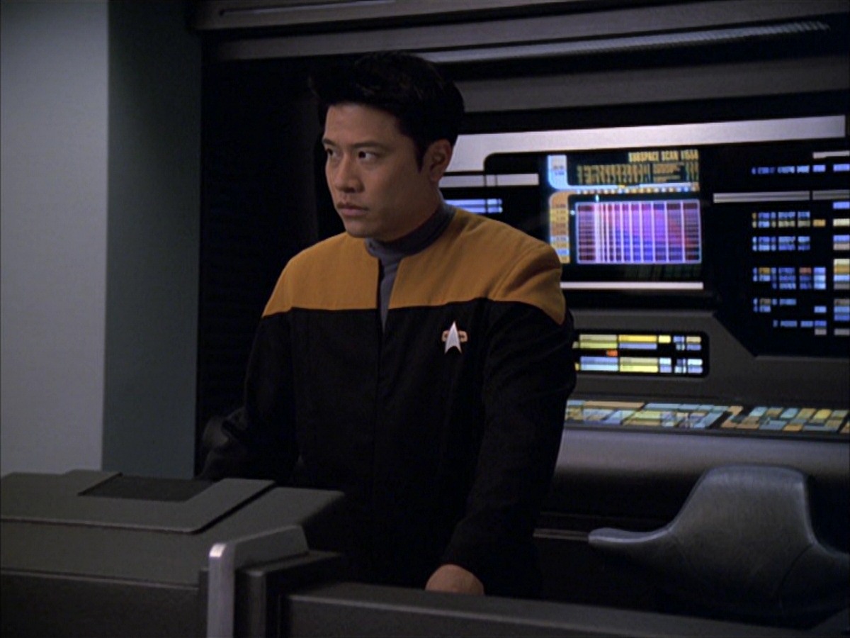 extant_StarTrek_VOY_7x09_7x10-FleshAndBlood_3424.jpg