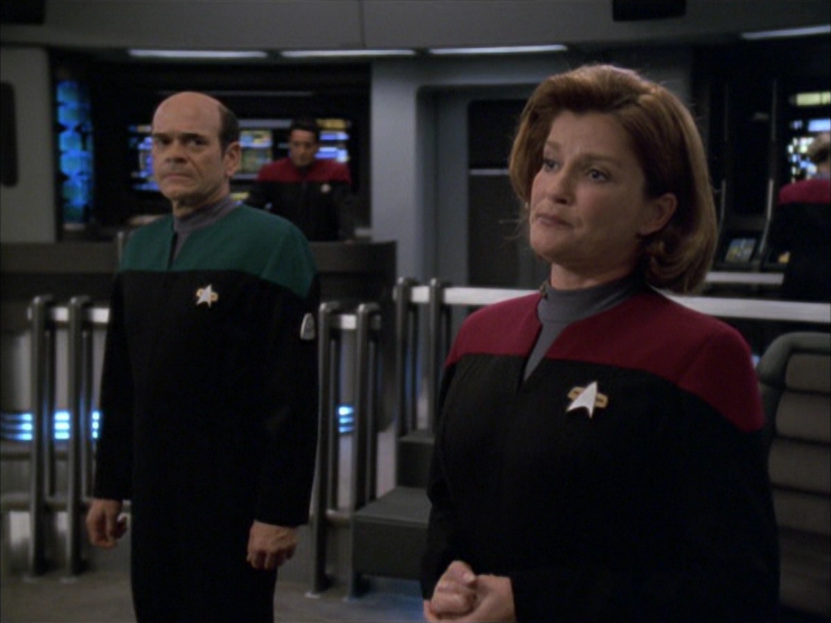 extant_StarTrek_VOY_7x09_7x10-FleshAndBlood_3438.jpg