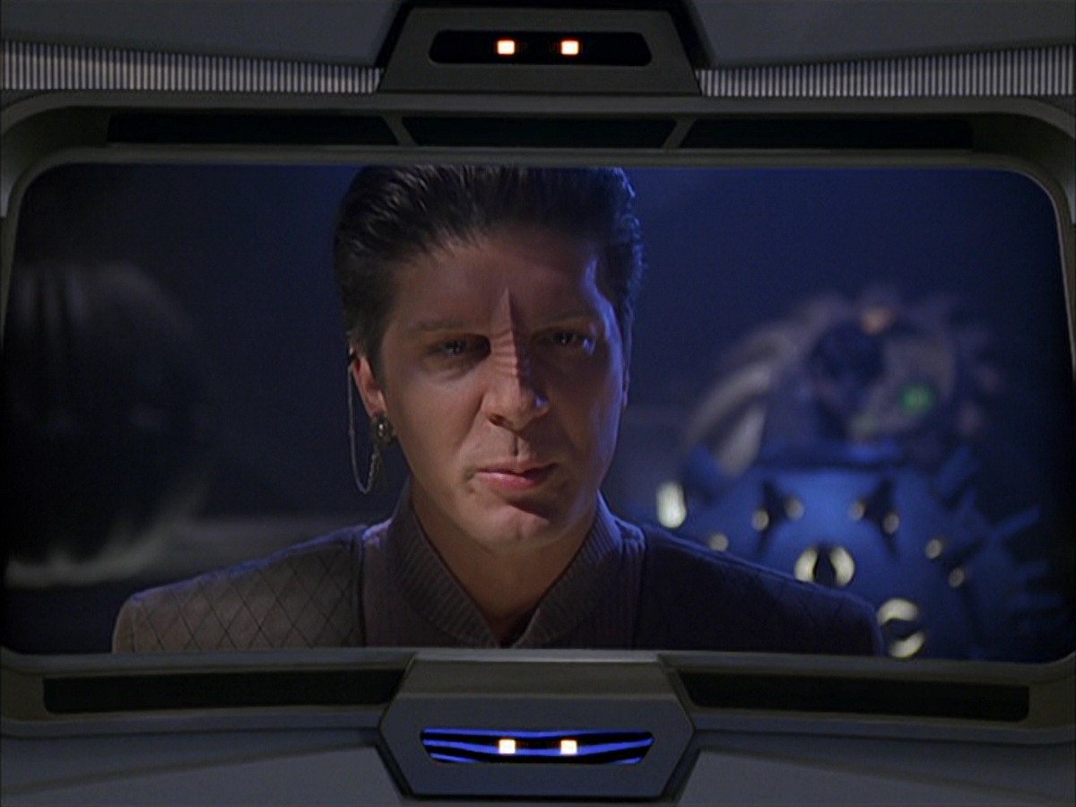 extant_StarTrek_VOY_7x09_7x10-FleshAndBlood_3440.jpg