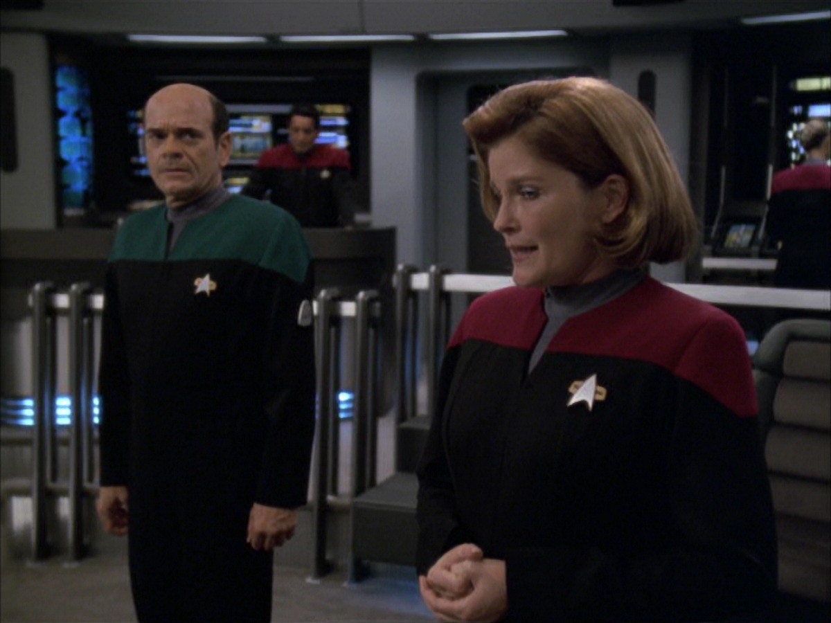 extant_StarTrek_VOY_7x09_7x10-FleshAndBlood_3448.jpg