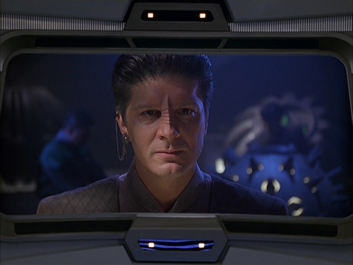 extant_StarTrek_VOY_7x09_7x10-FleshAndBlood_3452.jpg