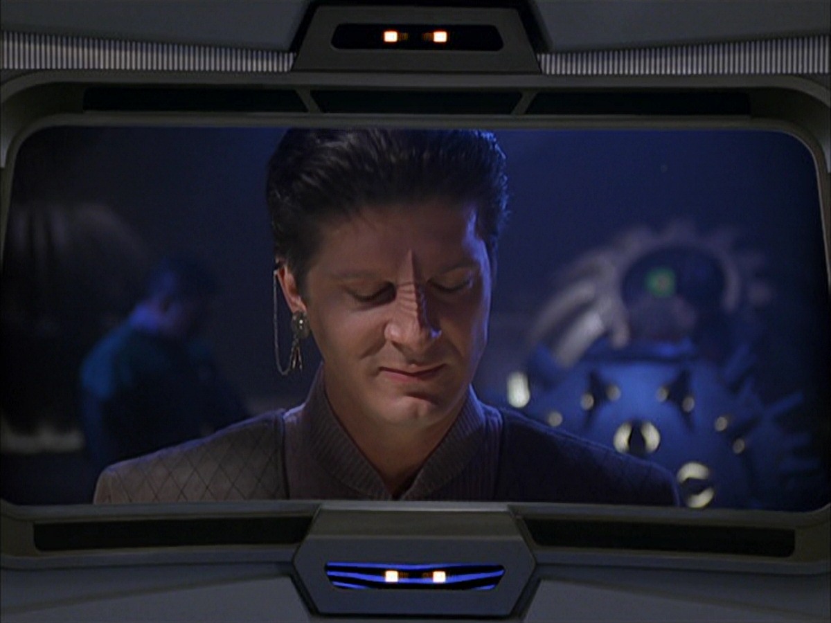 extant_StarTrek_VOY_7x09_7x10-FleshAndBlood_3471.jpg