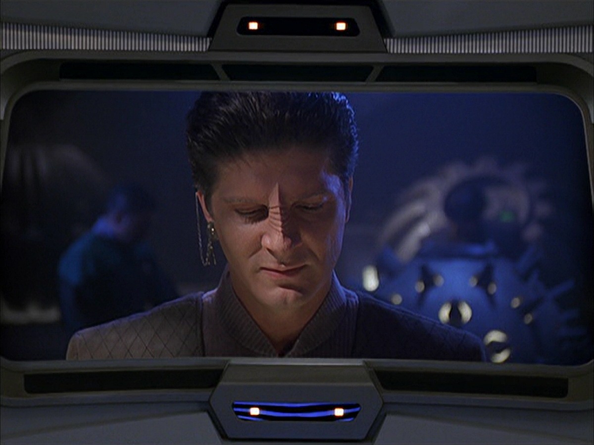 extant_StarTrek_VOY_7x09_7x10-FleshAndBlood_3472.jpg